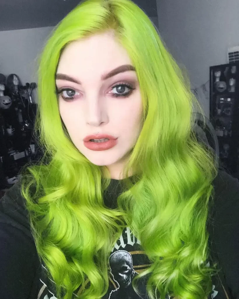 cat rambut warna hijau yang bagus lime green