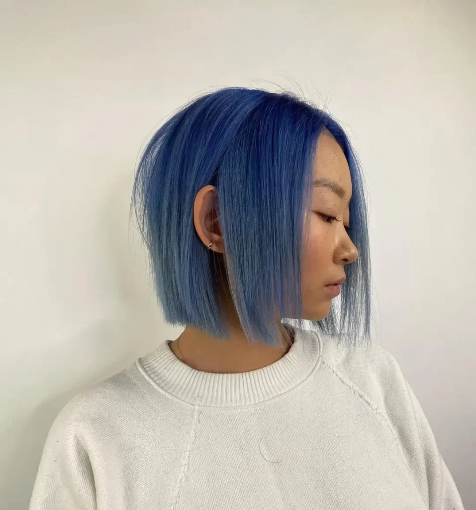 sapphire blue warna rambut wanita
