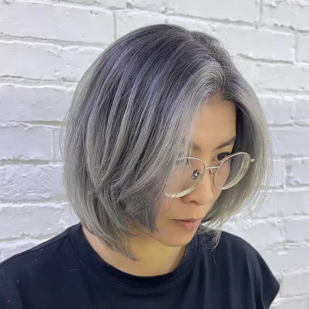warna rambut ash grey pendek