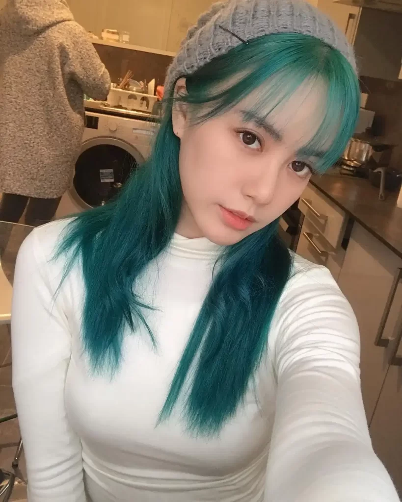 warna rambut hijau mermaid