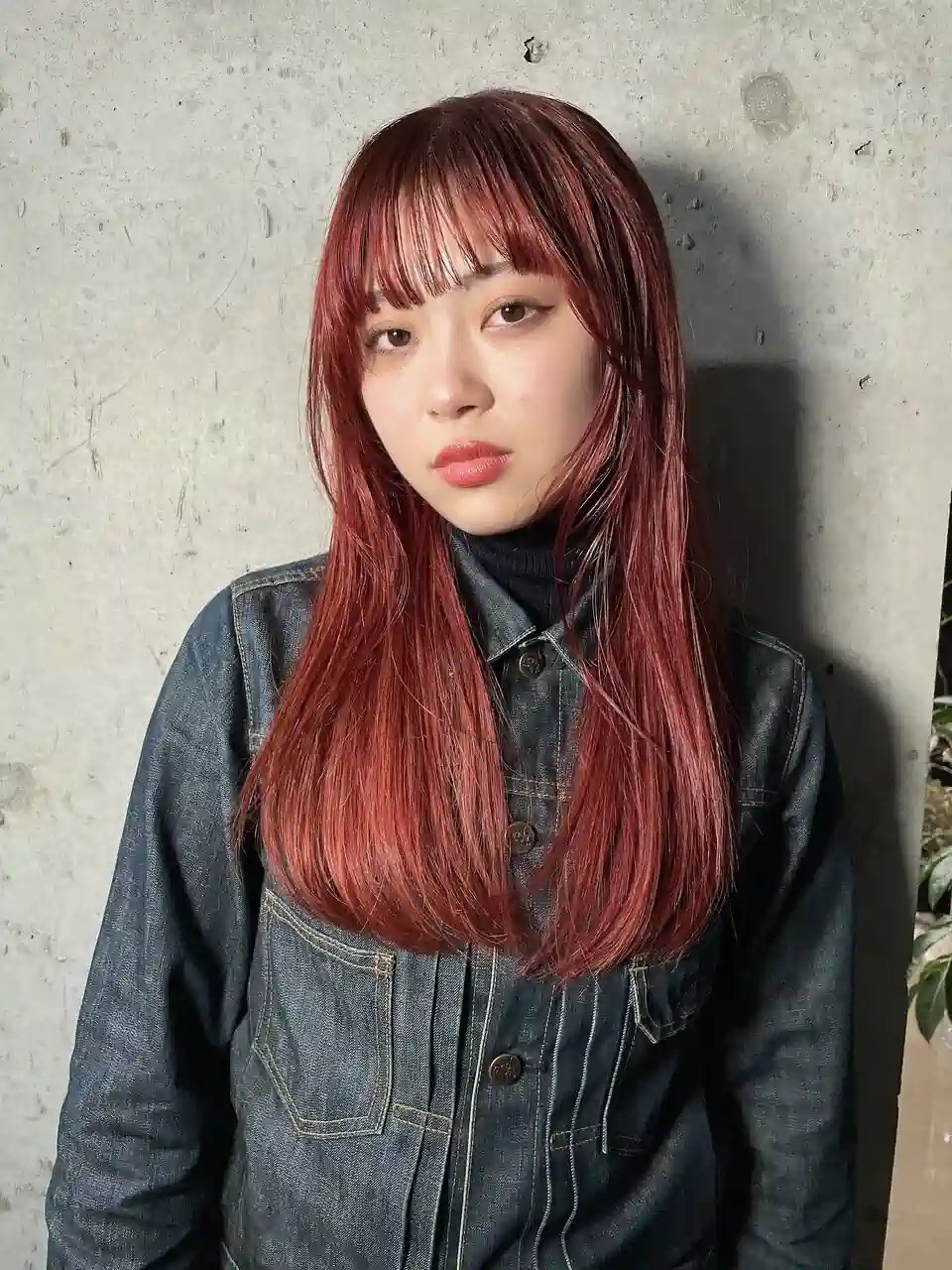 warna rambut merah maroon wanita