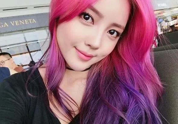 warna rambut pink ungu