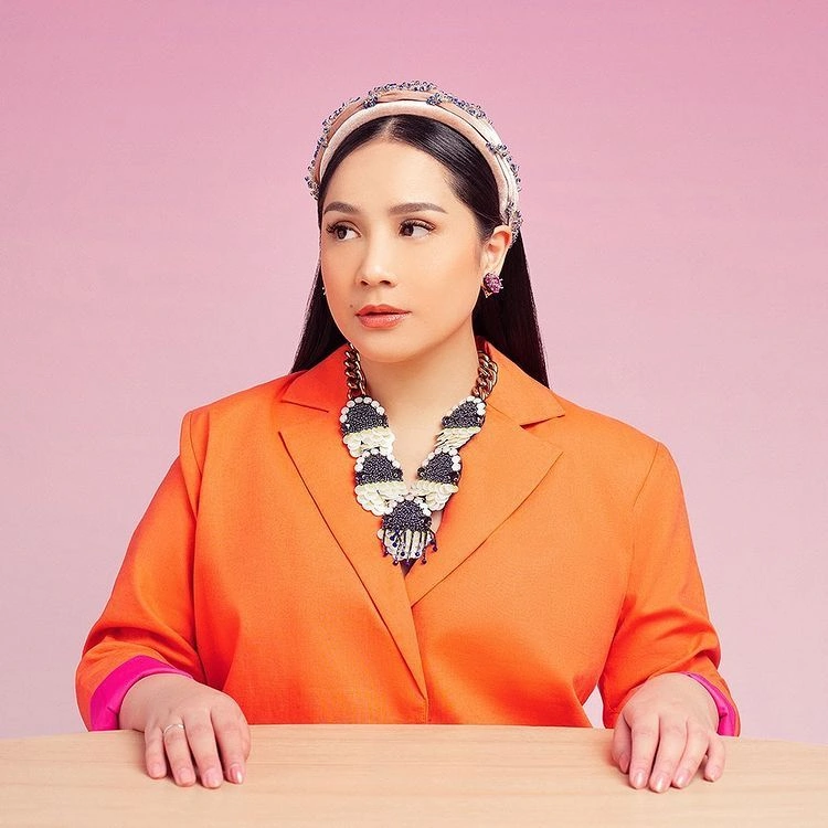 gaya rambut Nagita Slavina