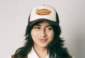 artis rambut wolf cut