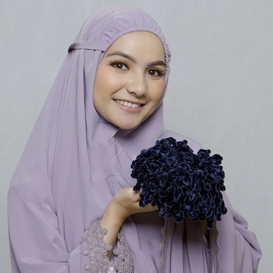 Nobby Kuncir Bahan Beludru Ateefa